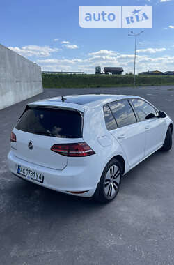 Хетчбек Volkswagen e-Golf 2014 в Львові