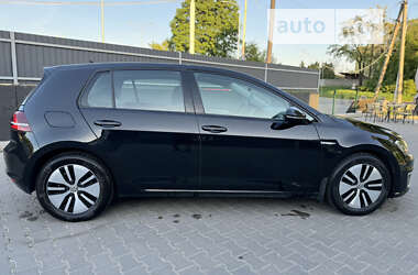 Хэтчбек Volkswagen e-Golf 2016 в Львове