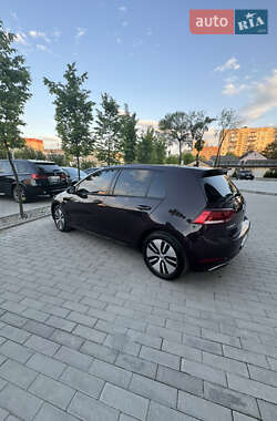 Хетчбек Volkswagen e-Golf 2017 в Ужгороді