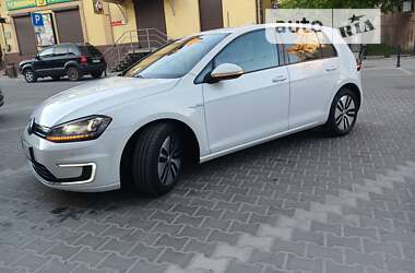 Хэтчбек Volkswagen e-Golf 2014 в Дрогобыче