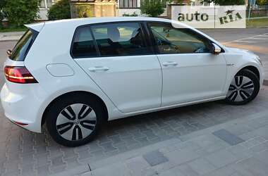 Хэтчбек Volkswagen e-Golf 2014 в Дрогобыче