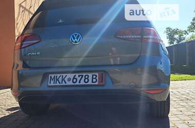 Хэтчбек Volkswagen e-Golf 2015 в Дрогобыче