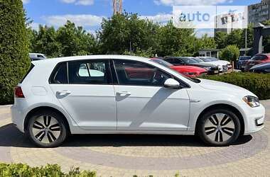 Хэтчбек Volkswagen e-Golf 2016 в Львове