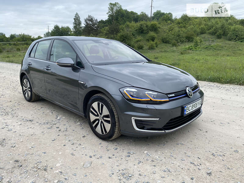 Хэтчбек Volkswagen e-Golf 2019 в Львове