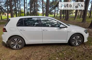 Хетчбек Volkswagen e-Golf 2015 в Сумах