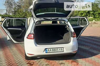 Хэтчбек Volkswagen e-Golf 2014 в Белой Церкви