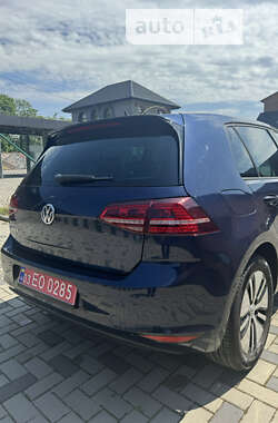 Хэтчбек Volkswagen e-Golf 2015 в Ровно