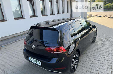 Хэтчбек Volkswagen e-Golf 2017 в Казатине