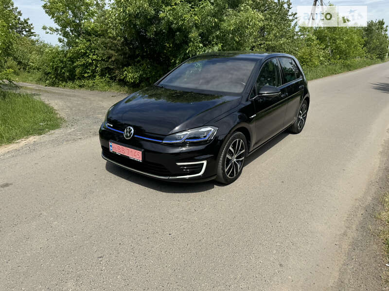 Хетчбек Volkswagen e-Golf 2019 в Рівному
