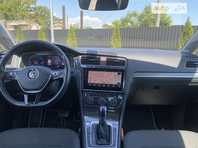 Хэтчбек Volkswagen e-Golf 2018 в Одессе фото 18 Хэтчбек Volkswagen e-Golf 2018 в Одессе