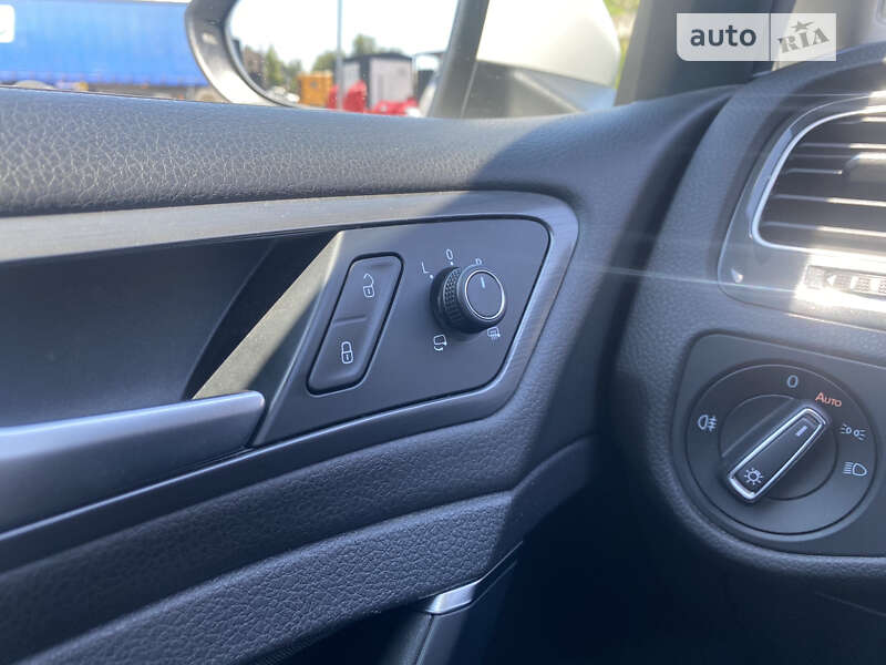 Хэтчбек Volkswagen e-Golf 2018 в Одессе фото 21 Хэтчбек Volkswagen e-Golf 2018 в Одессе