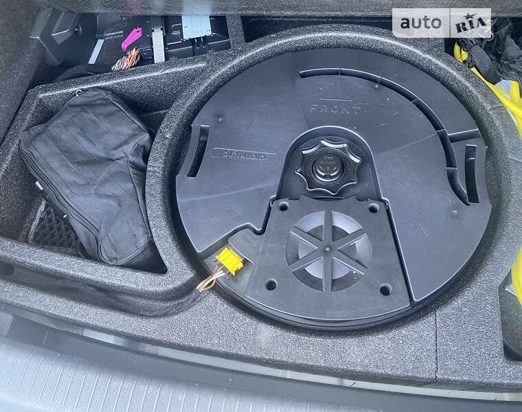 Хэтчбек Volkswagen e-Golf 2018 в Одессе фото 26 Хэтчбек Volkswagen e-Golf 2018 в Одессе