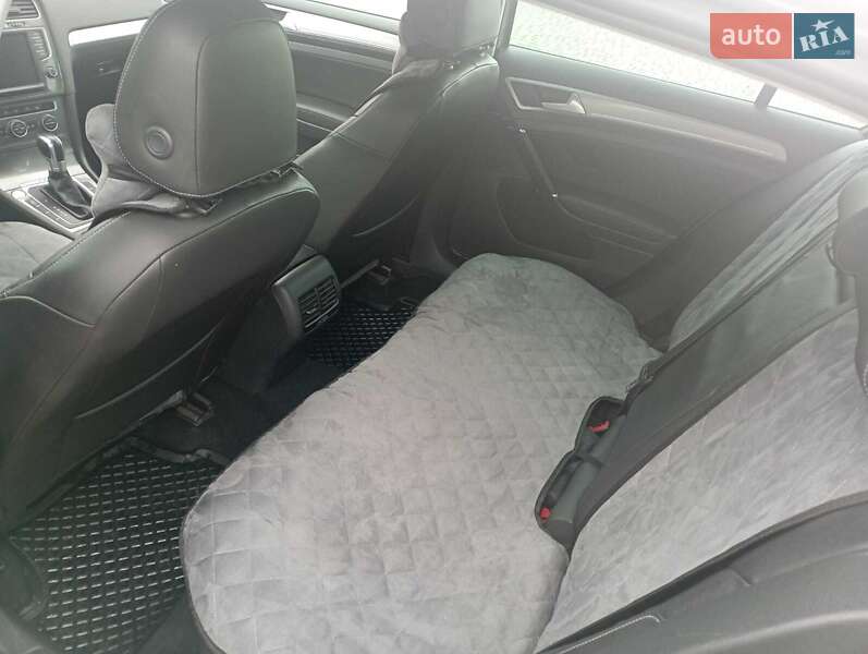 Хэтчбек Volkswagen e-Golf 2016 в Николаеве