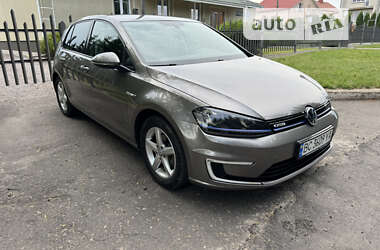 Хетчбек Volkswagen e-Golf 2015 в Сокалі