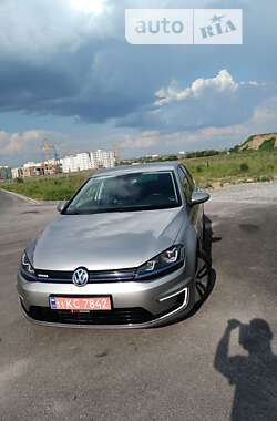 Хэтчбек Volkswagen e-Golf 2015 в Виннице