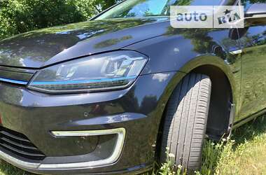 Хетчбек Volkswagen e-Golf 2015 в Кропивницькому