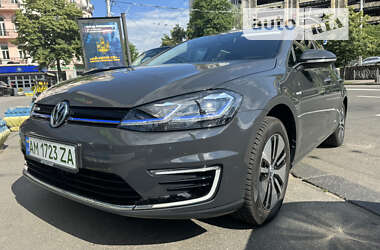 Хэтчбек Volkswagen e-Golf 2020 в Киеве