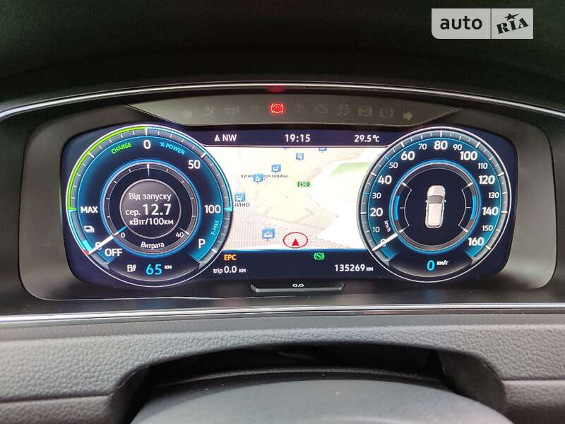 Хэтчбек Volkswagen e-Golf 2017 в Мукачево