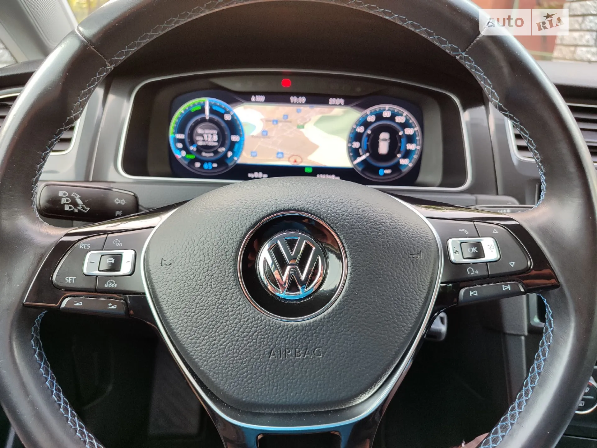 2017 Volkswagen Golf - мініатюра 32