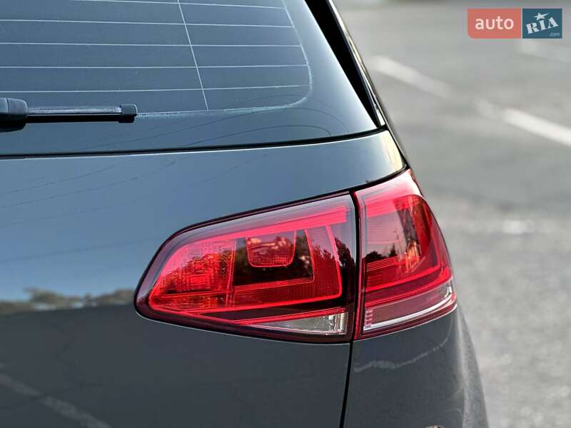 Хетчбек Volkswagen e-Golf 2016 в Кривому Розі фото 20 Хетчбек Volkswagen e-Golf 2016 в Кривому Розі