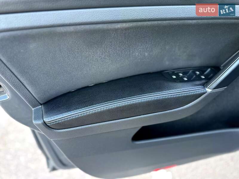 Хетчбек Volkswagen e-Golf 2016 в Кривому Розі фото 29 Хетчбек Volkswagen e-Golf 2016 в Кривому Розі