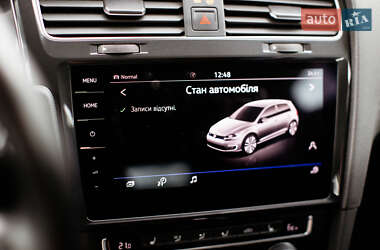 Хетчбек Volkswagen e-Golf 2020 в 