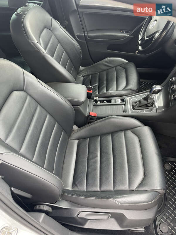 Хэтчбек Volkswagen e-Golf 2014 в Виннице