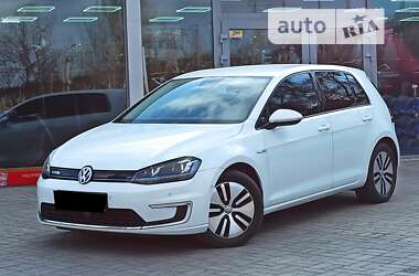 Хетчбек Volkswagen e-Golf 2014 в Дніпрі