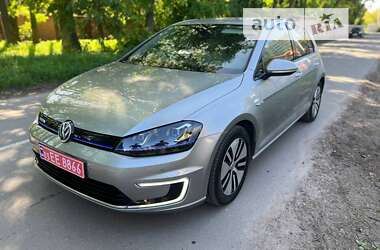 Хэтчбек Volkswagen e-Golf 2015 в Виннице