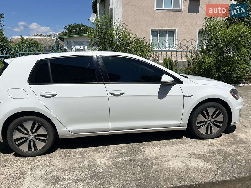 Хэтчбек Volkswagen e-Golf 2016 в Одессе