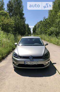 Хэтчбек Volkswagen e-Golf 2017 в Ковеле