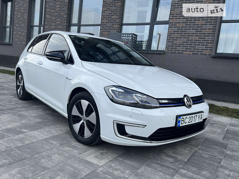 Хетчбек Volkswagen e-Golf 2017 в Львові