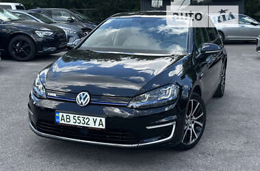 Хэтчбек Volkswagen e-Golf 2016 в Виннице