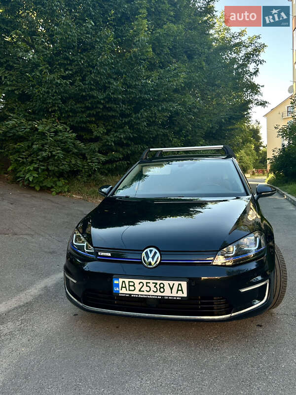 Хэтчбек Volkswagen e-Golf 2014 в Виннице фото 22 Хэтчбек Volkswagen e-Golf 2014 в Виннице