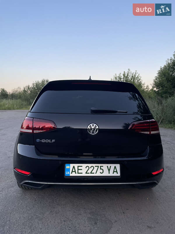 Хетчбек Volkswagen e-Golf 2018 в Павлограді