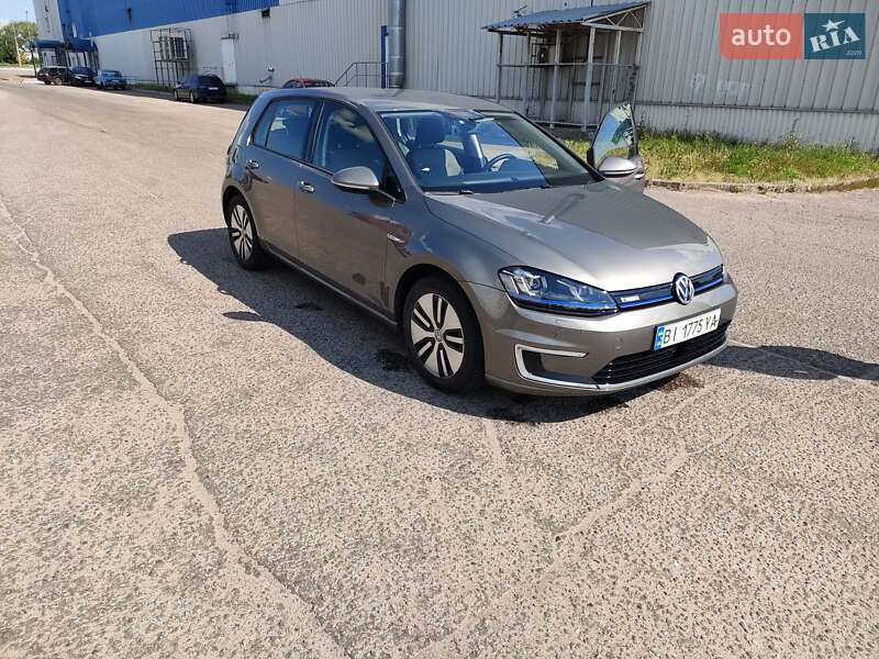 Volkswagen e-Golf 2016