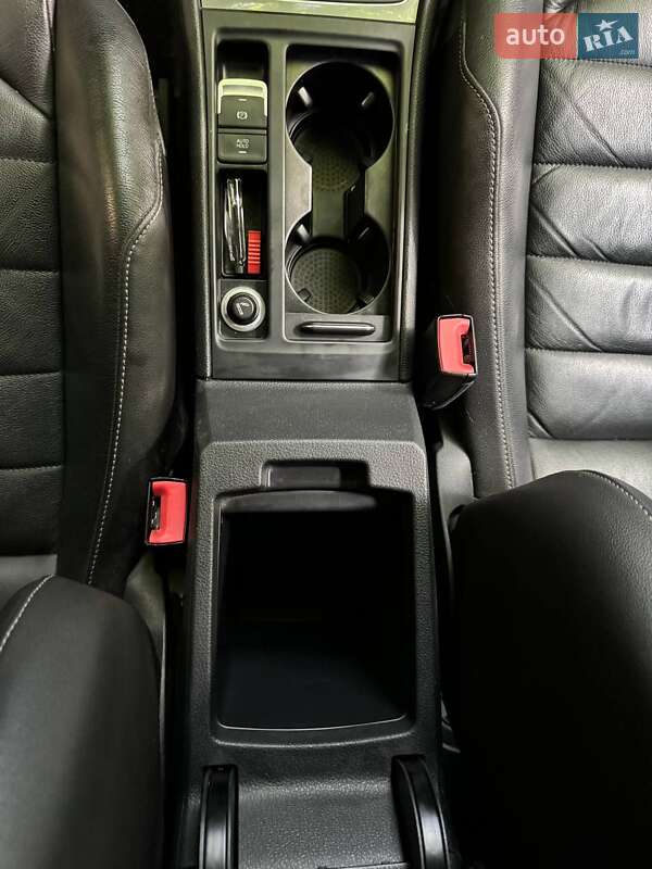 Хэтчбек Volkswagen e-Golf 2015 в Луцке