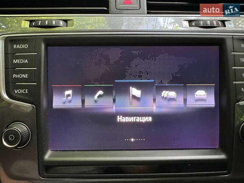 Хэтчбек Volkswagen e-Golf 2015 в Луцке