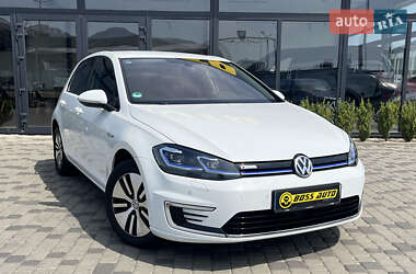 Хэтчбек Volkswagen e-Golf 2019 в 