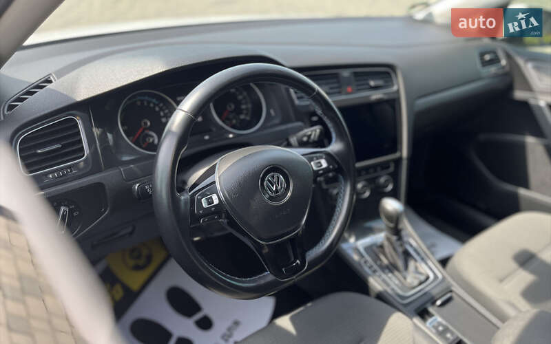 Хетчбек Volkswagen e-Golf 2019 в Мукачевому