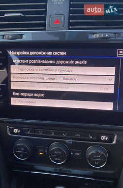 Хетчбек Volkswagen e-Golf 2019 в 