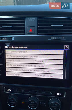 Хетчбек Volkswagen e-Golf 2019 в 