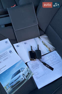 Хетчбек Volkswagen e-Golf 2019 в 