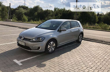 Хэтчбек Volkswagen e-Golf 2017 в Ковеле