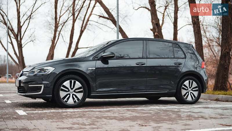 Хэтчбек Volkswagen e-Golf 2019 в Хмельницком