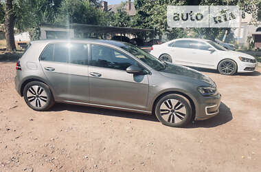 Хетчбек Volkswagen e-Golf 2015 в Кривому Розі