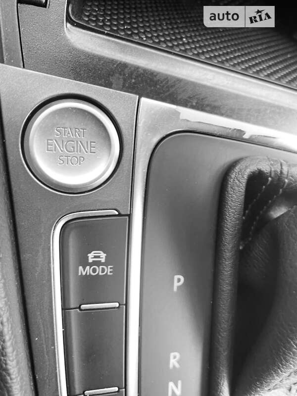 Хетчбек Volkswagen e-Golf 2015 в Кривому Розі