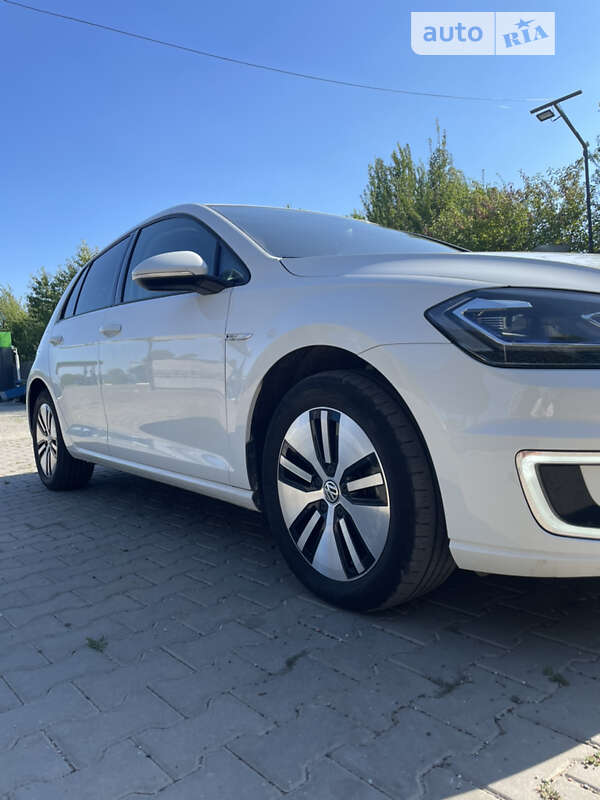 Хэтчбек Volkswagen e-Golf 2018 в Черновцах фото 3 Хэтчбек Volkswagen e-Golf 2018 в Черновцах