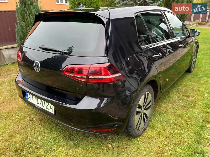 Хэтчбек Volkswagen e-Golf 2015 в Рожнятове