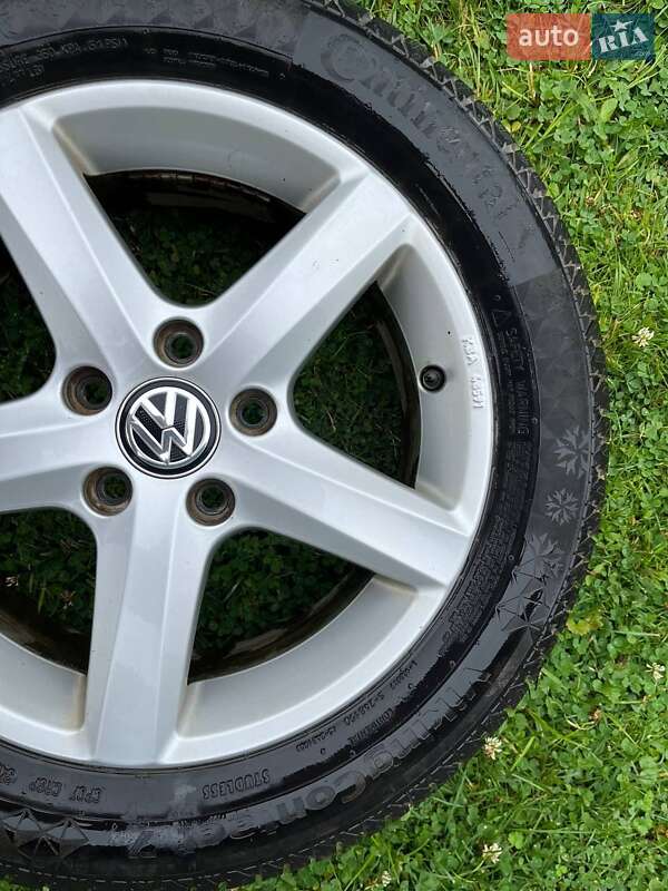 Хэтчбек Volkswagen e-Golf 2015 в Рожнятове